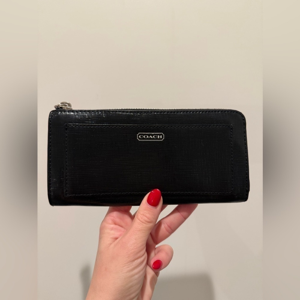 Coach Three Quarter Zip Leather Wallet Black Shiny Textured Clutch Silver Tone
